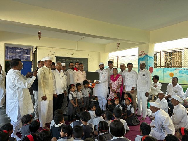 Tablet handover at school